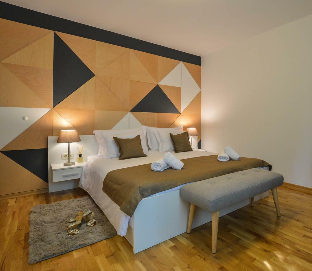 Kolombo Lux Apartment สปลิท ภายนอก รูปภาพ