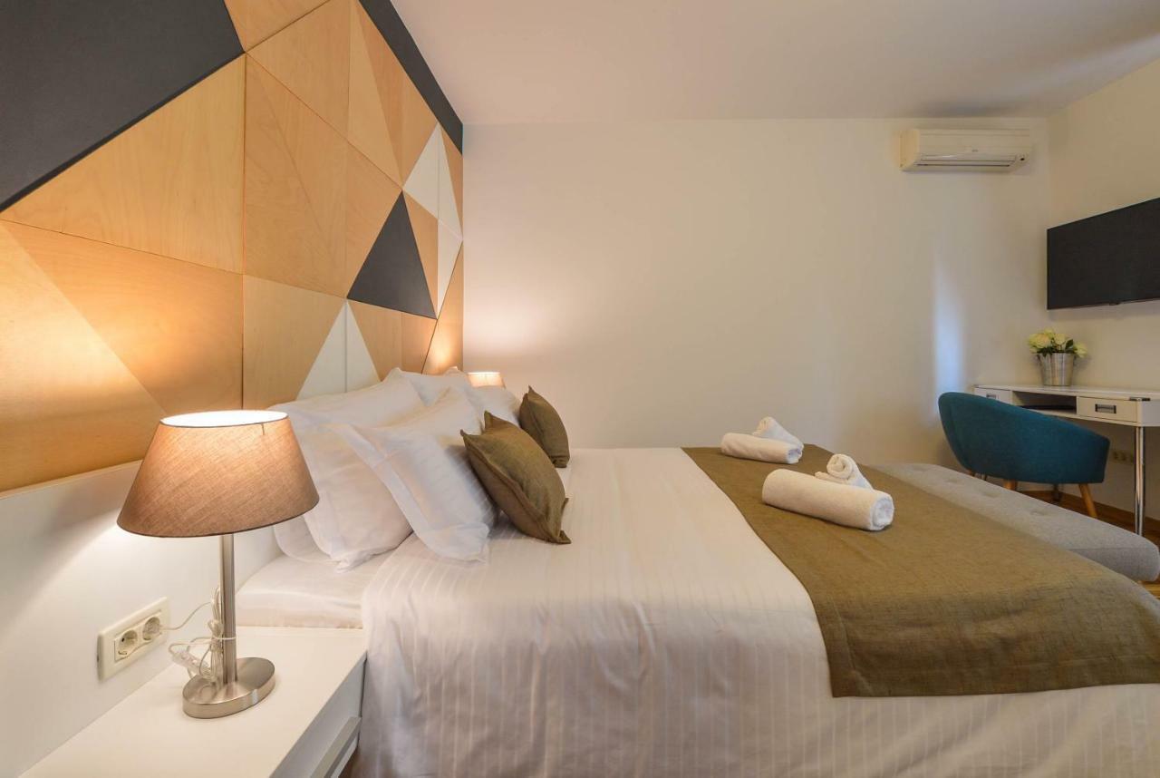 Kolombo Lux Apartment สปลิท ภายนอก รูปภาพ
