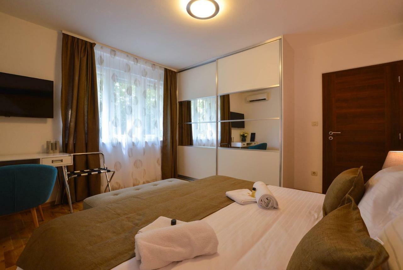 Kolombo Lux Apartment สปลิท ภายนอก รูปภาพ