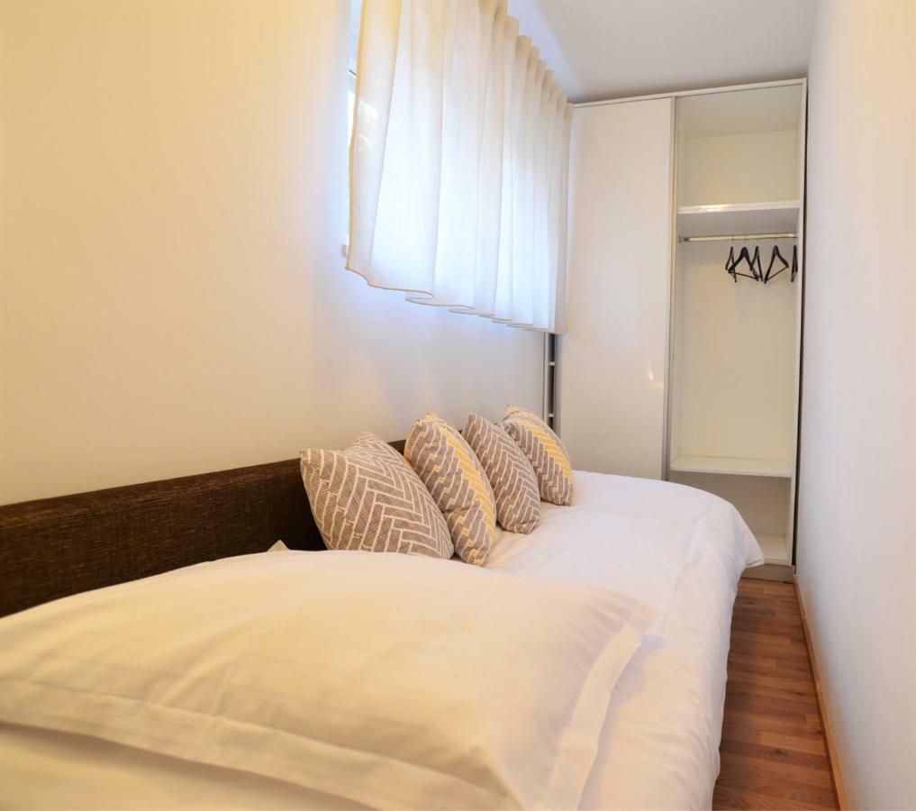 Kolombo Lux Apartment สปลิท ภายนอก รูปภาพ