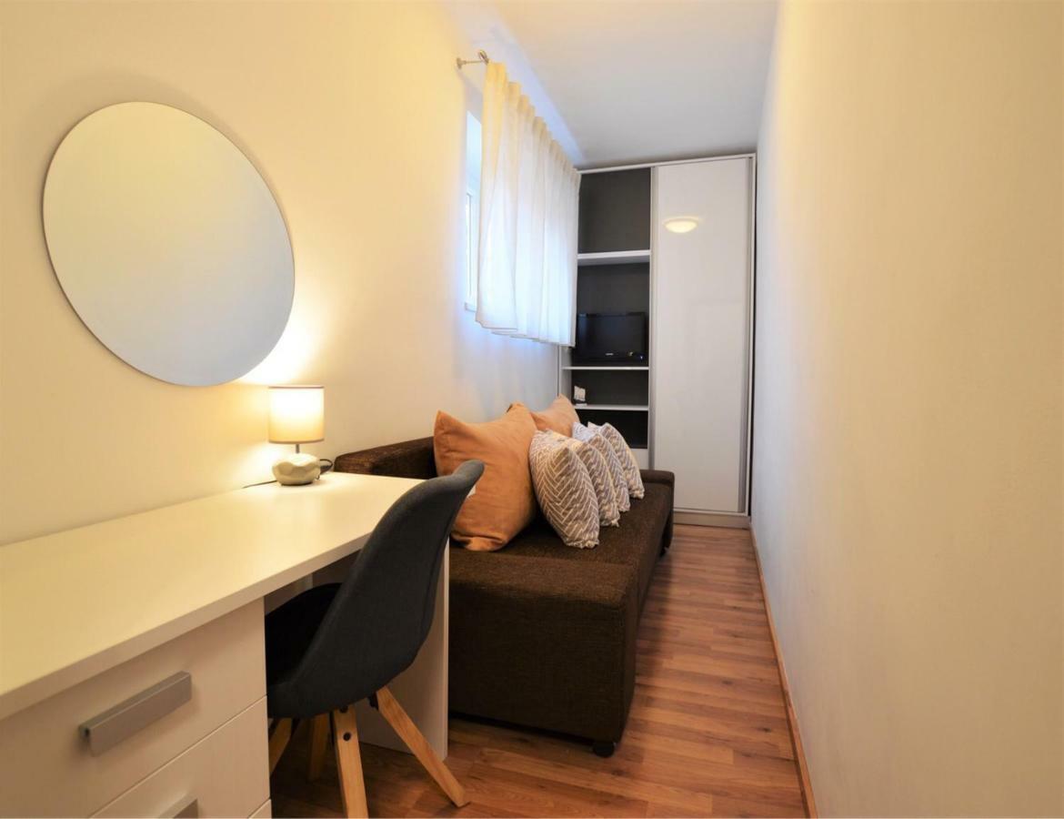 Kolombo Lux Apartment สปลิท ภายนอก รูปภาพ
